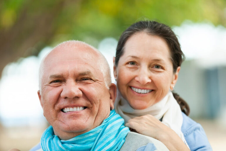 Quais São os Tipos de Próteses Dentárias?